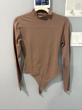 Aritzia Long Sleeve Mock Neck Bodysuit in Taupe